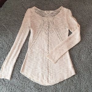 Cream knit long sleeve sweater 😊
